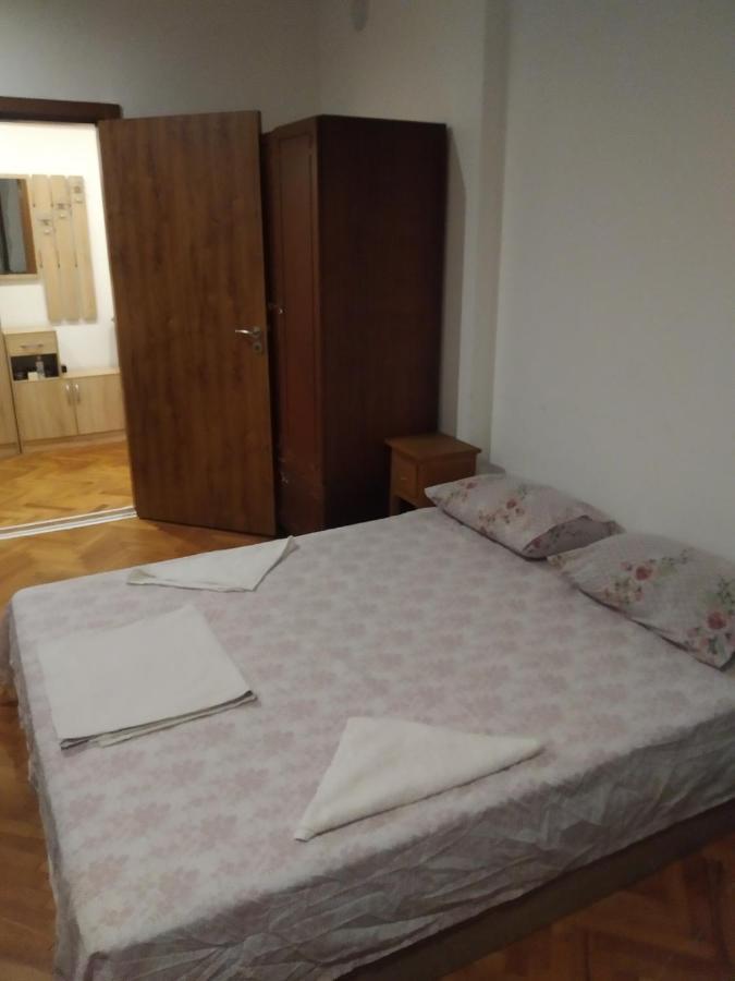 Apartamento 27 Юли 3 Бюджет Varna Exterior foto